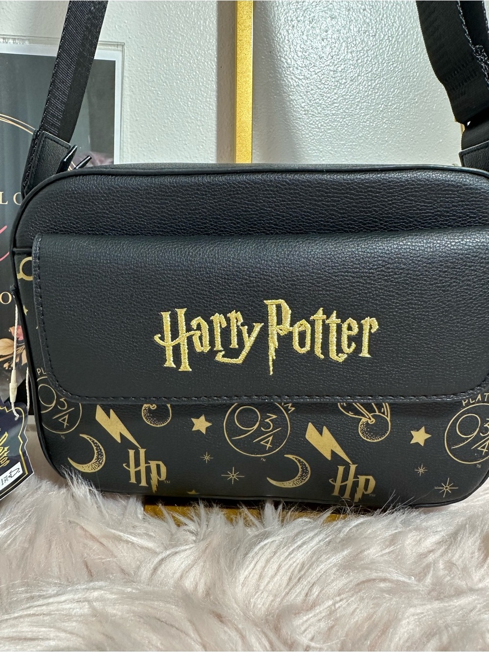 Warner Bros. Harry Potter Black and Gold Crossbody Bag